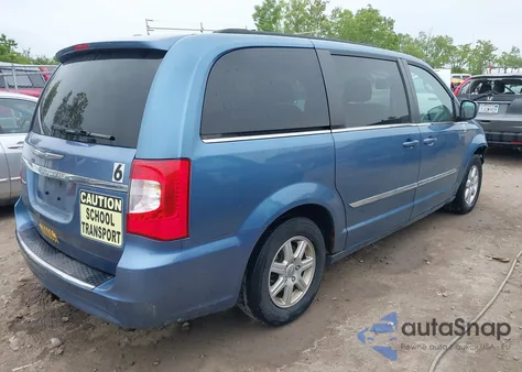 2012 Chrysler Town & Country Touring from USA, damaged, VIN 2C4RC1BG2CR117037